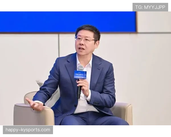 吴向东出门带的那个包，普通人一天工资还不够买一只吧？
